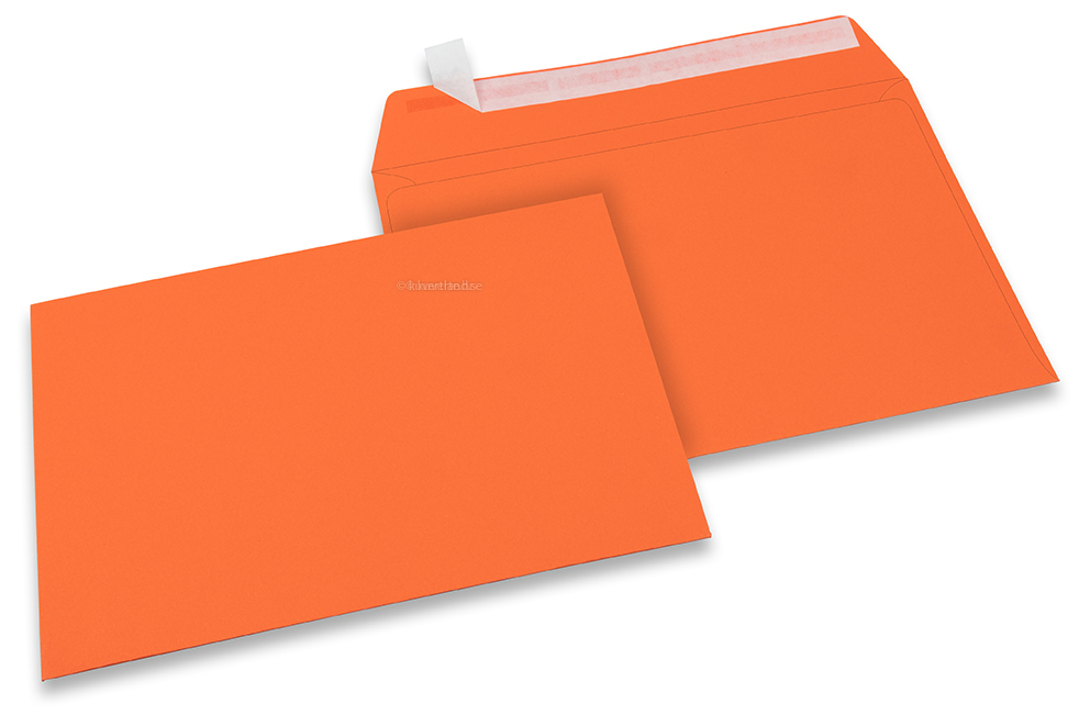 Orangea färgade kuvert av papper - 162 x 229 mm 