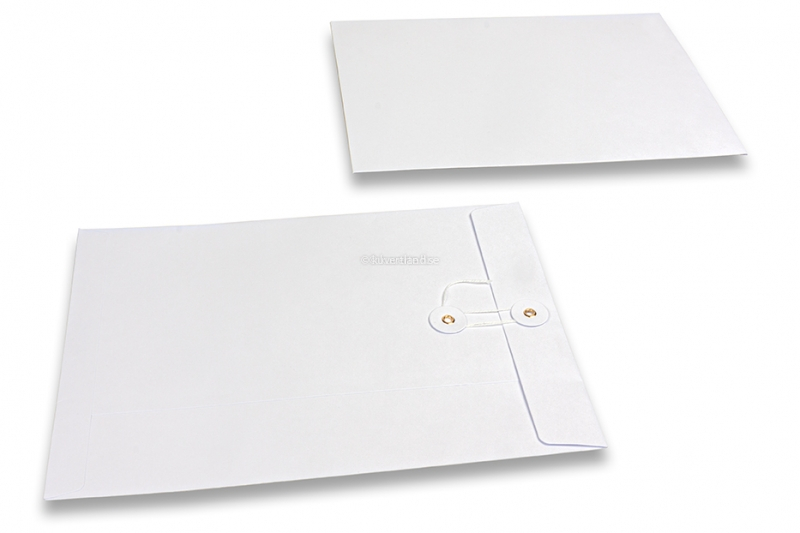 Kuvert med sträng och bricka - 229 x 324 mm, vit