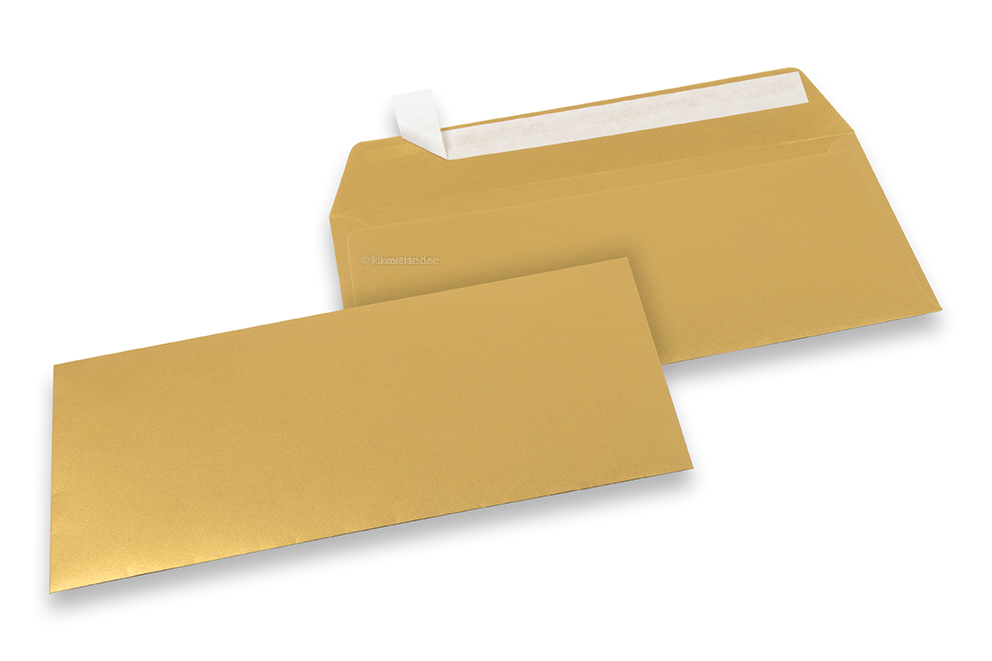Guld metallisk färgade kuvert av papper - 110 x 220 mm